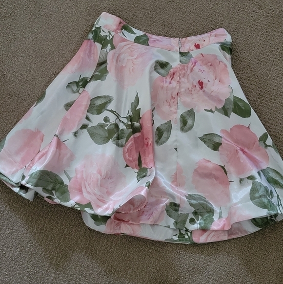 Speechless Juniors Floral Rose Multi Tiered Circle Spring Mini Skirt - Picture 10 of 13